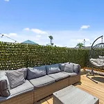 Windfield Condo In The Entertainment District