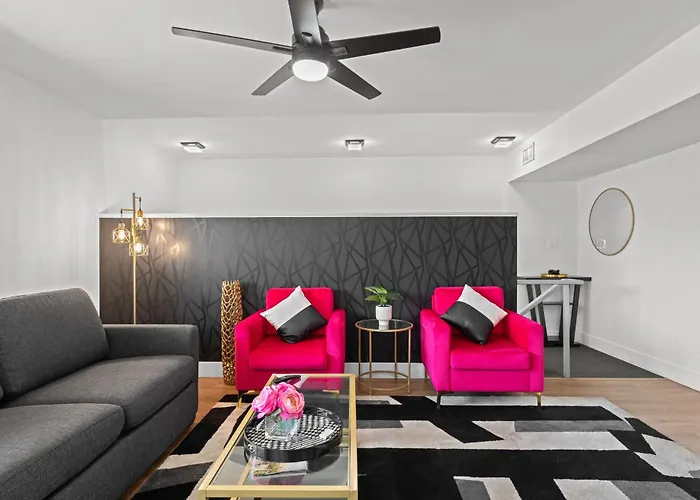 Windfield Condo In The Entertainment District