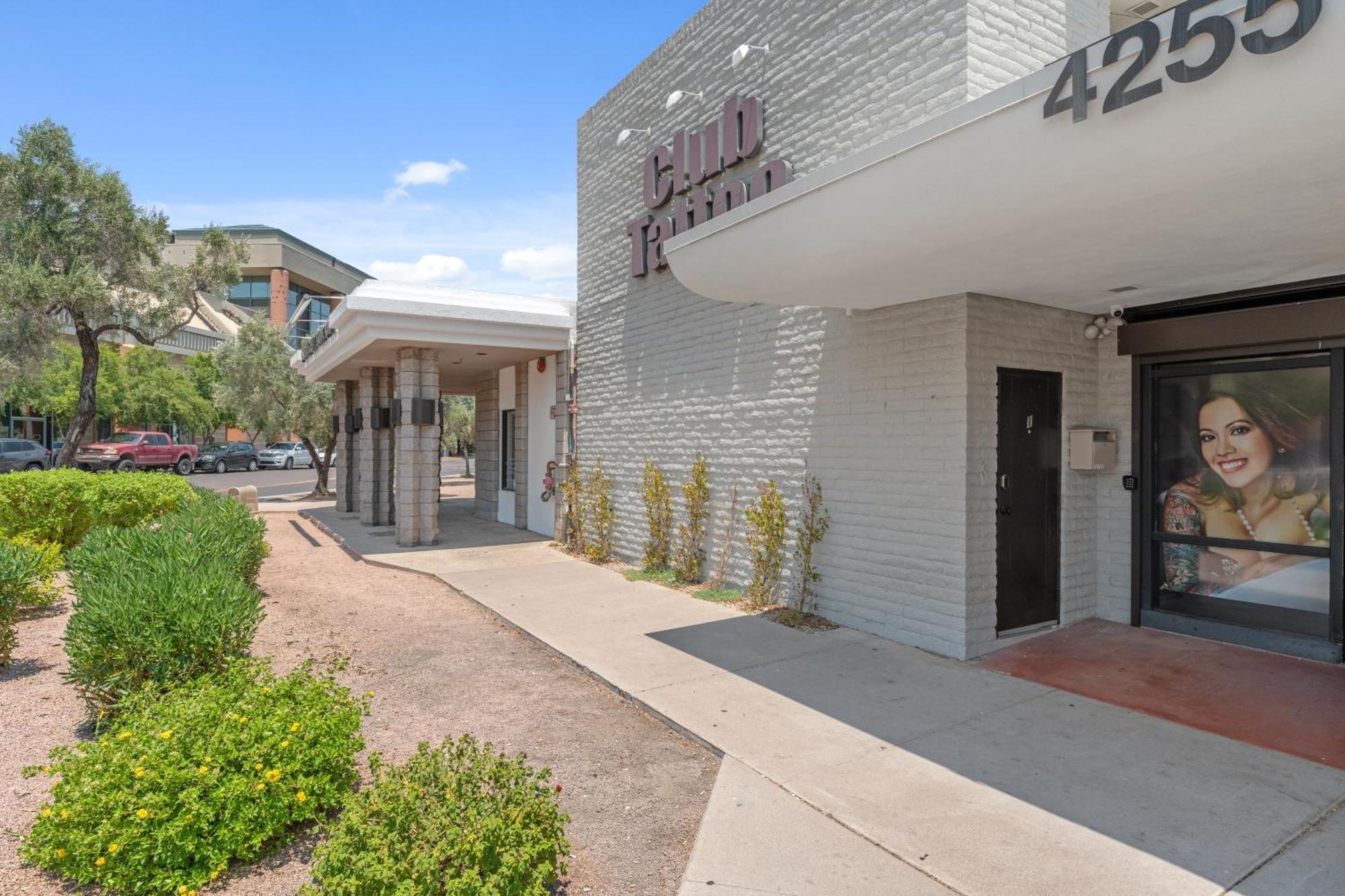 Windfield In The Entertainment District * Scottsdale